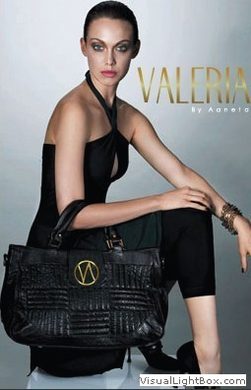 valeria-on-bag